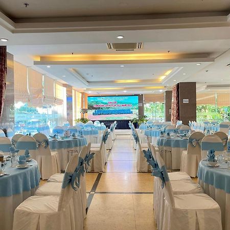 Dakruco Hotel Buon Ma Thuot Bagian luar foto