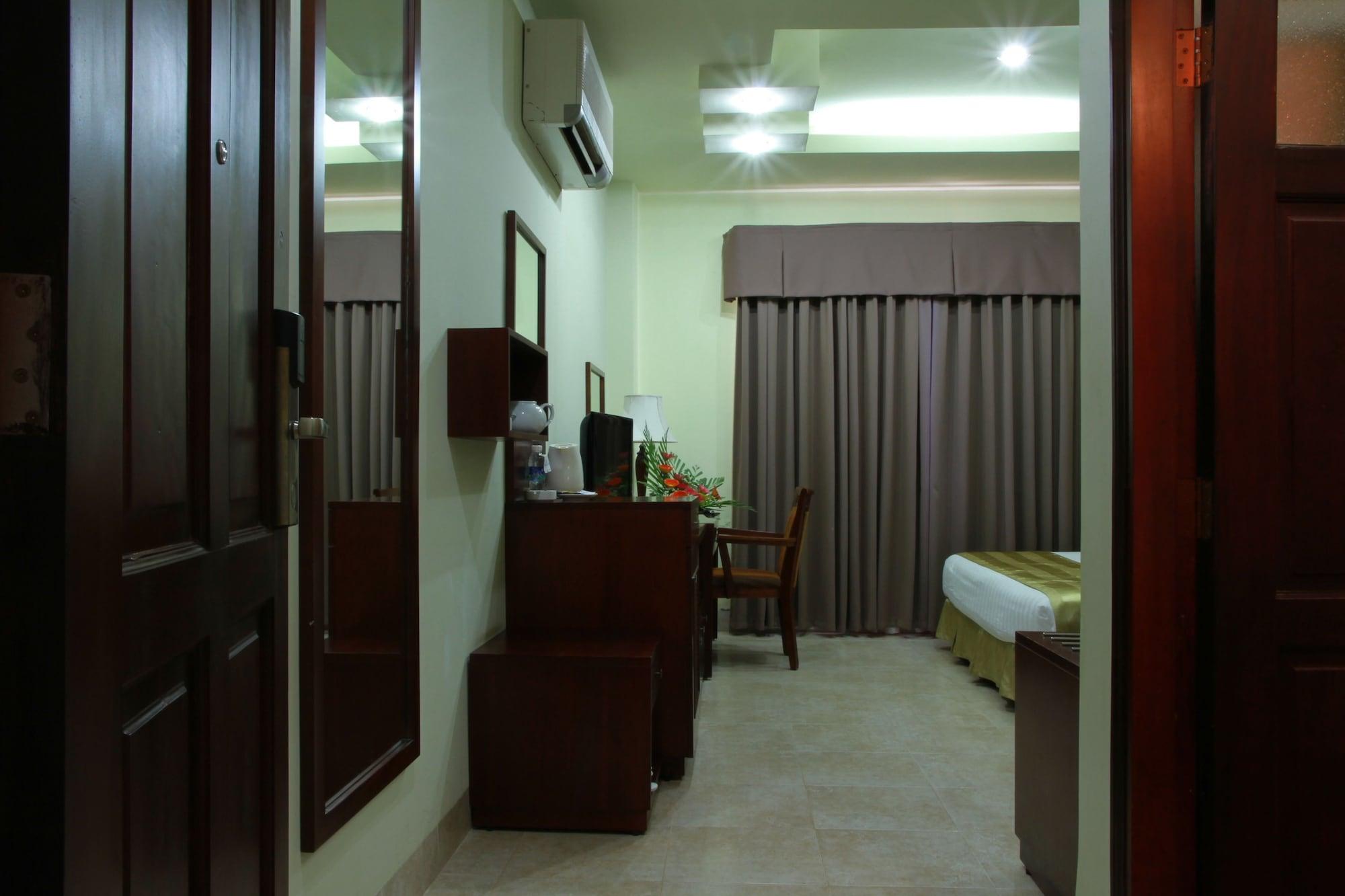 Dakruco Hotel Buon Ma Thuot Bagian luar foto