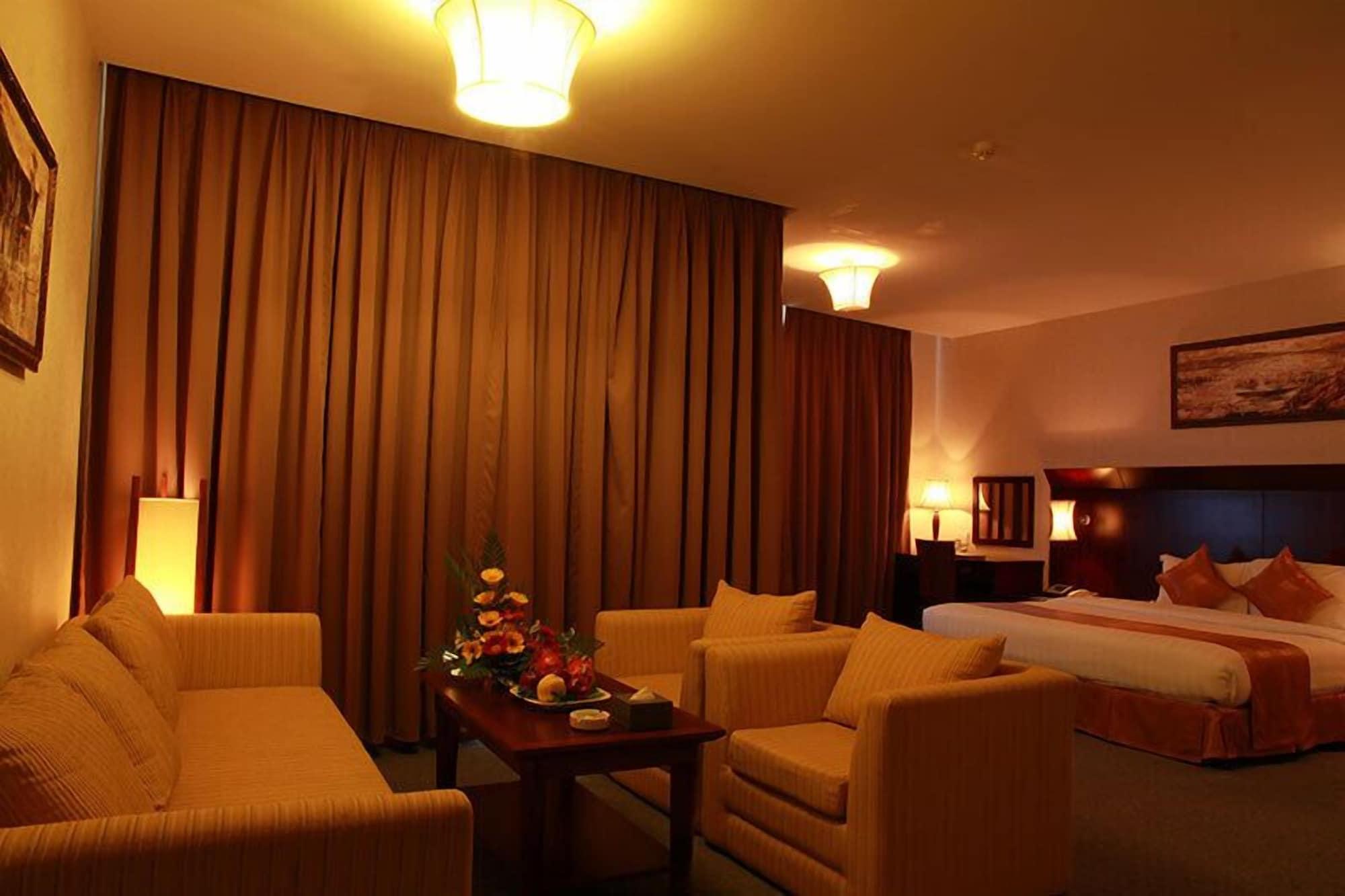 Dakruco Hotel Buon Ma Thuot Bagian luar foto