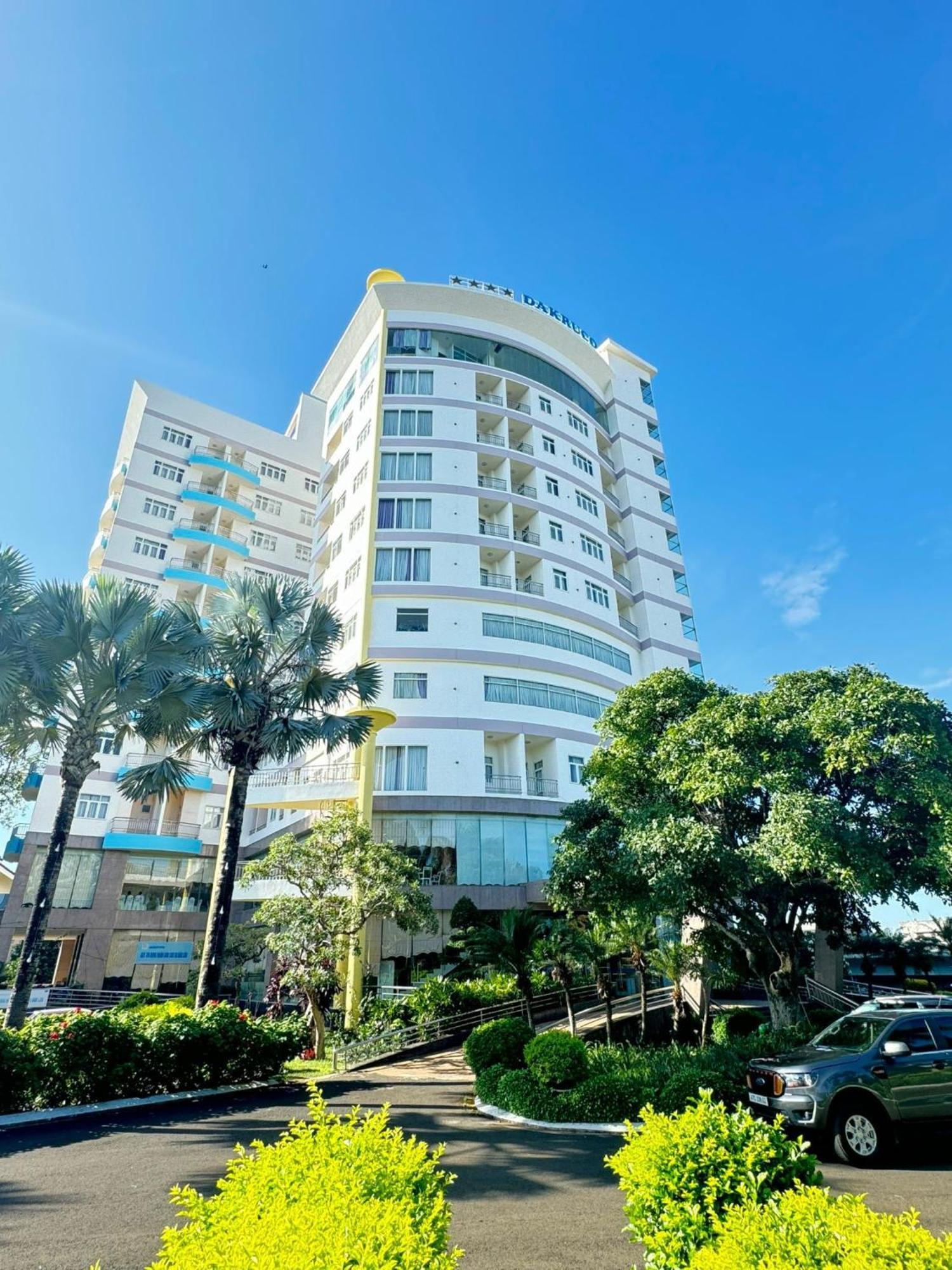Dakruco Hotel Buon Ma Thuot Bagian luar foto