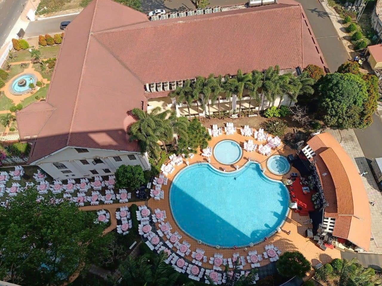 Dakruco Hotel Buon Ma Thuot Bagian luar foto