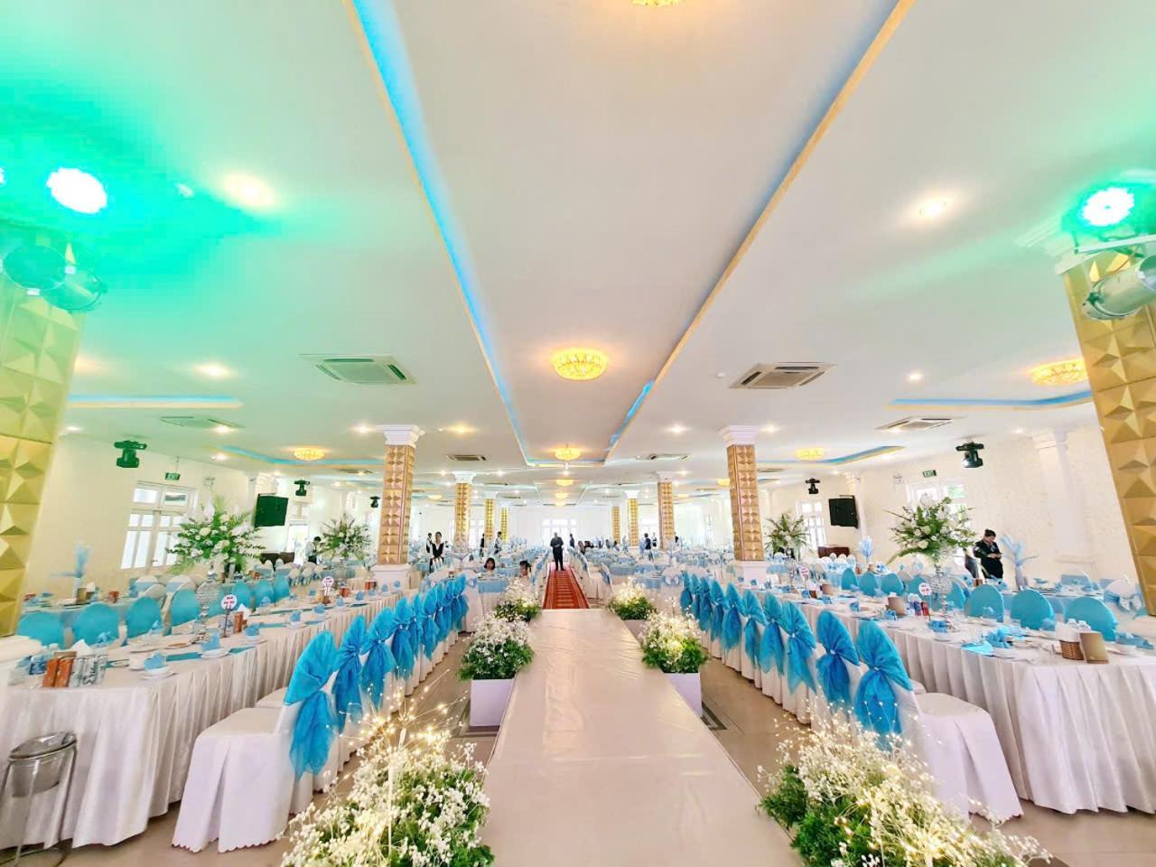 Dakruco Hotel Buon Ma Thuot Bagian luar foto