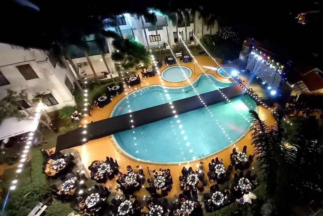 Dakruco Hotel Buon Ma Thuot Bagian luar foto
