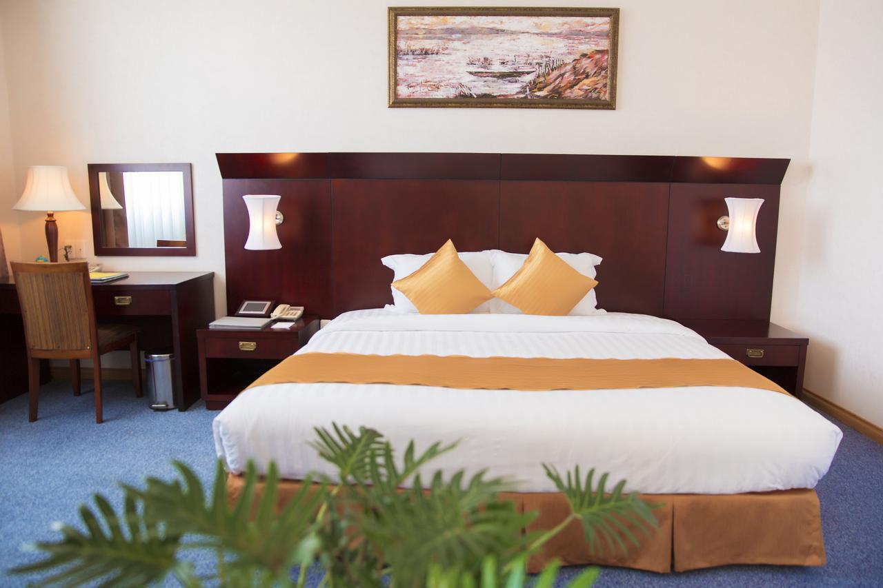 Dakruco Hotel Buon Ma Thuot Bagian luar foto