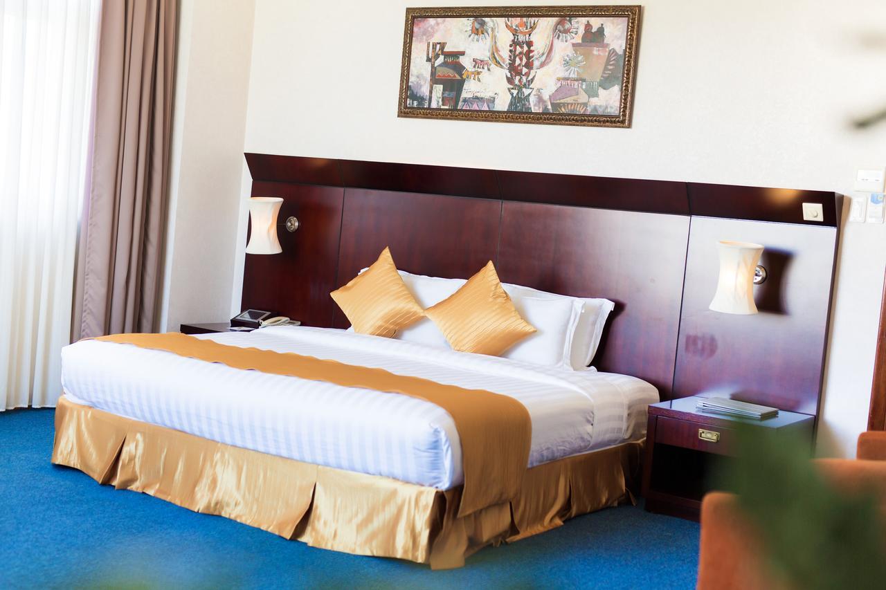 Dakruco Hotel Buon Ma Thuot Bagian luar foto