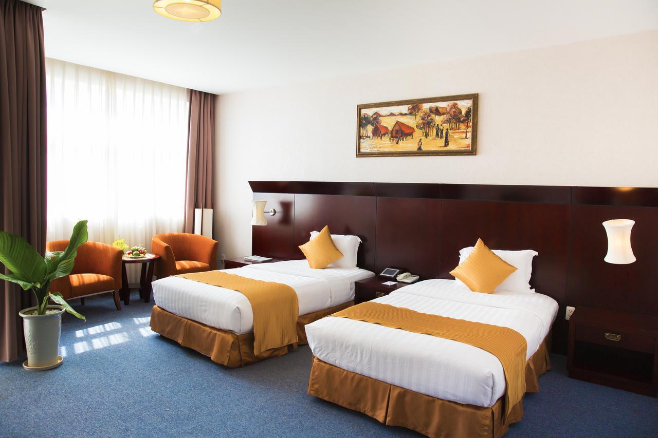 Dakruco Hotel Buon Ma Thuot Bagian luar foto
